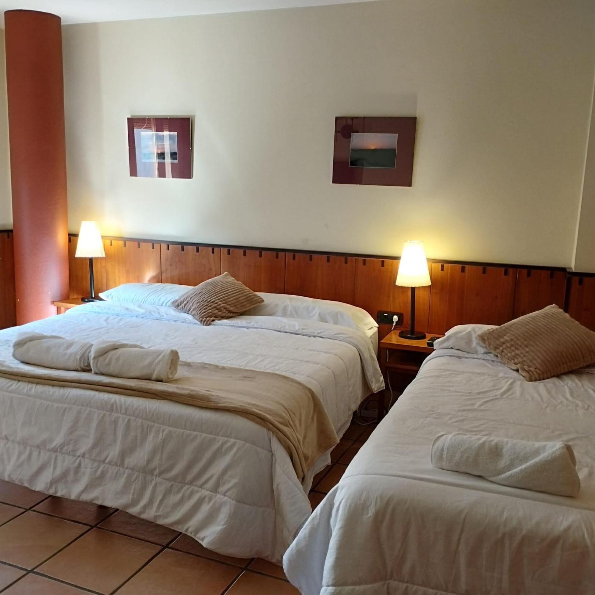 Hostal Tastavins Peñarroya de Tastavins Εξωτερικό φωτογραφία